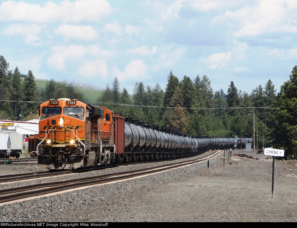 BNSF 7324